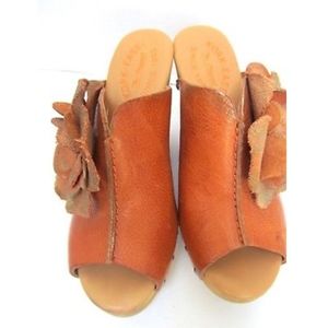 KE Metallic  Leather Floral Wedge Platform Sandals